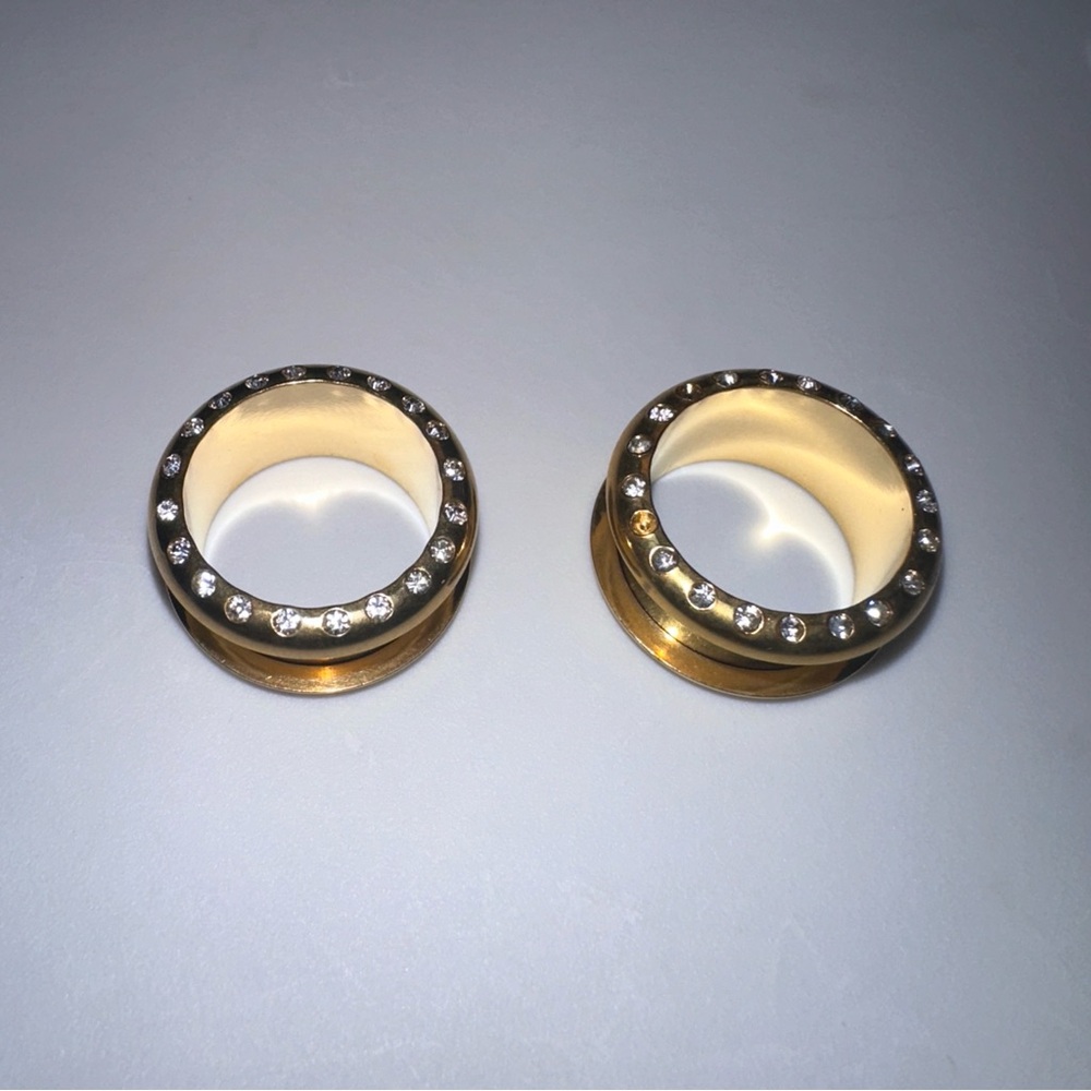 New 16 mm Ear Plugs piercings Earrings lobes never worn
